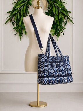 Vera Bradley Ikat Island Blue Patterned Weekender Travel Overnight Bag